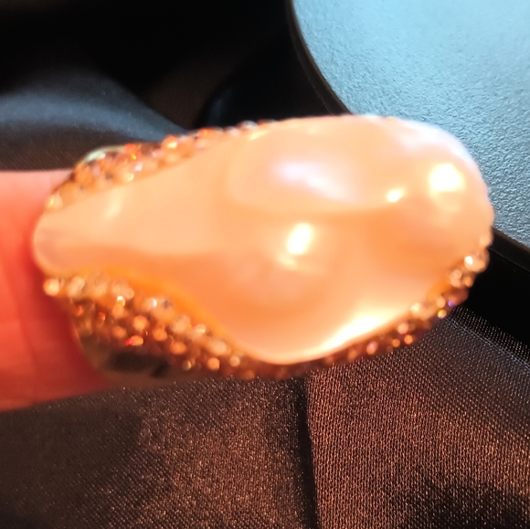 14k. Gold Plated Freshwater Pearl Baroque Ring - Picture 8 of 14